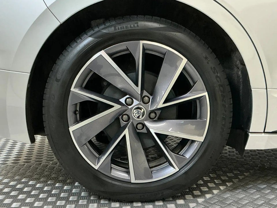 Skoda Enyaq 60 iV Sportline 5d