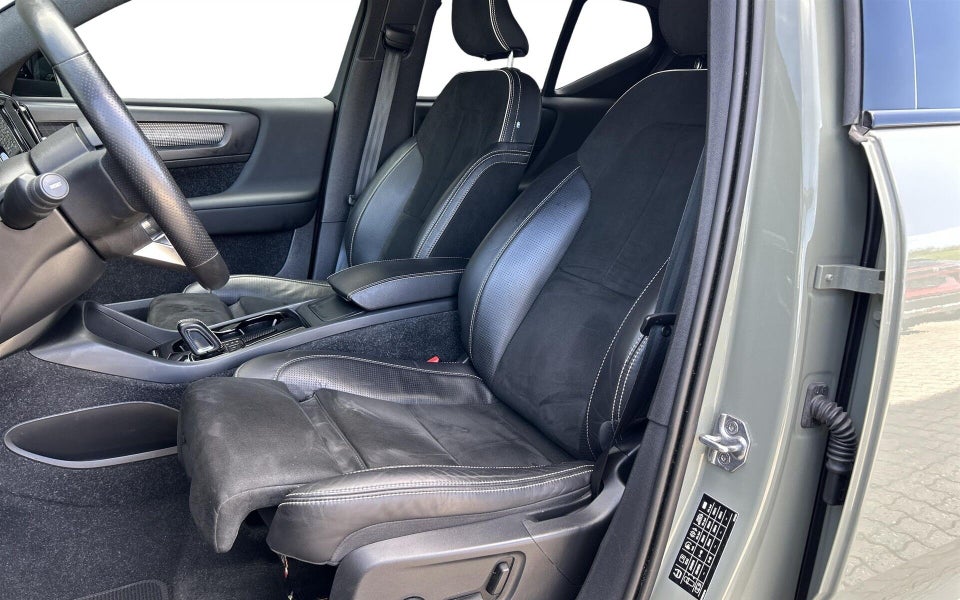 Volvo XC40 P8 ReCharge Twin R-Design 5d
