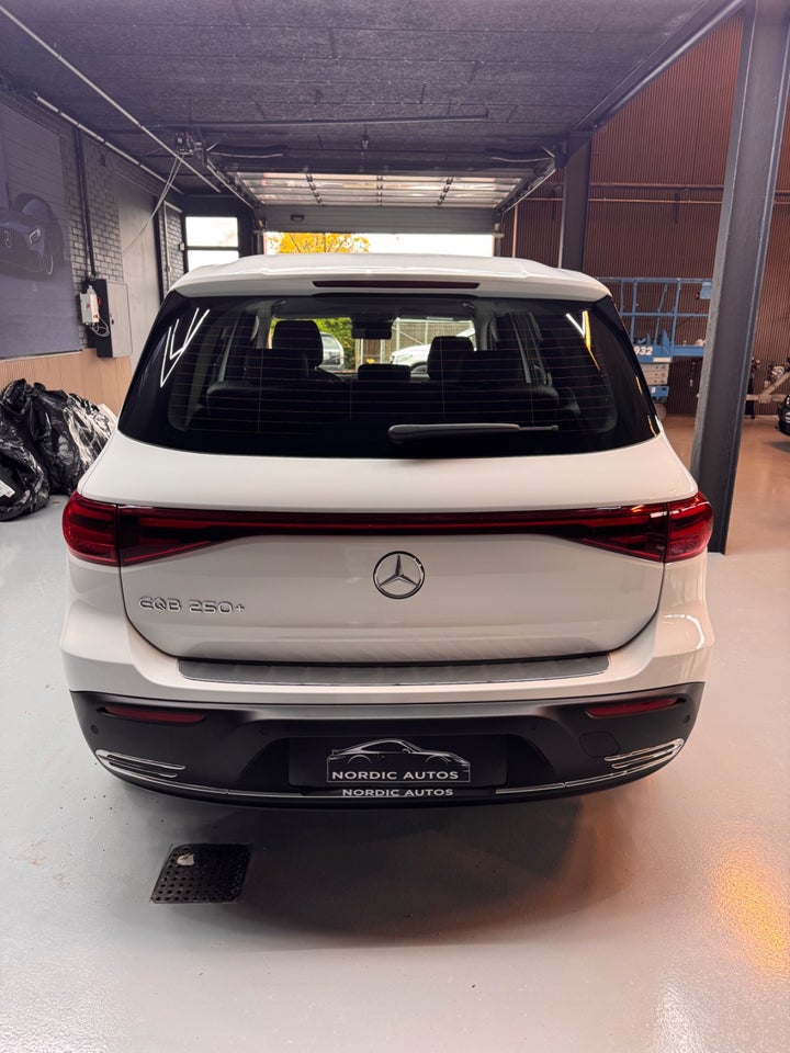 Mercedes EQB250+ Progressive Advance 5d