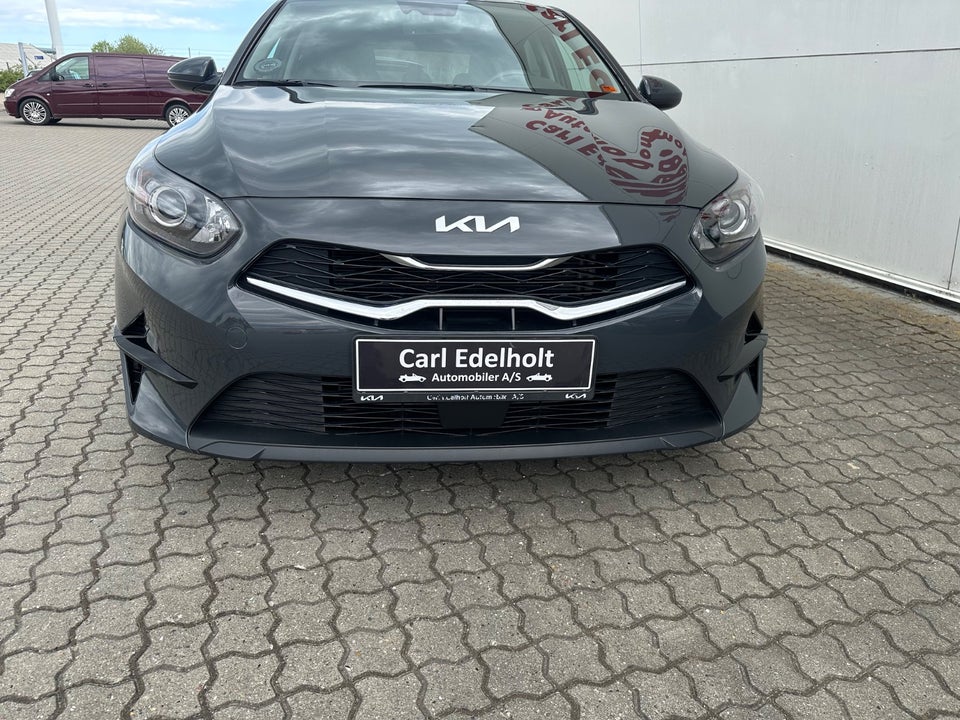 Kia Ceed 1,0 T-GDi Prestige 5d