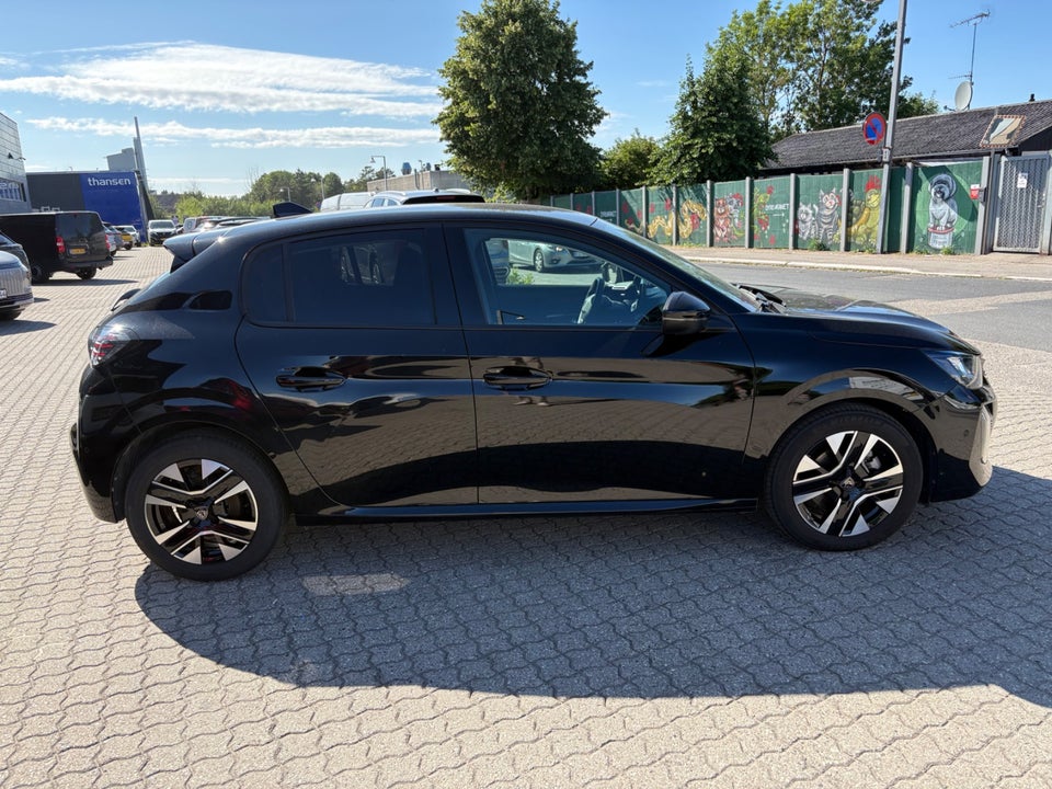 Peugeot 208 1,2 PureTech 100 Allure+ 5d