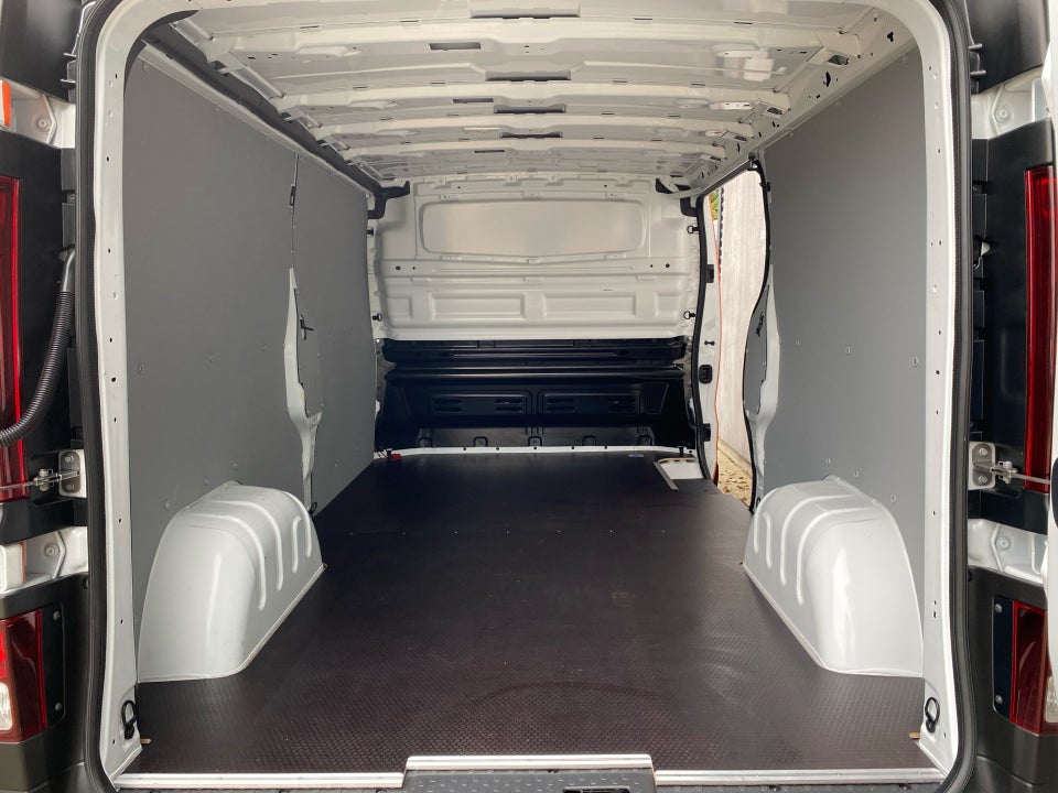 Renault Trafic 2,0 dCi 150 L2H1 Tekno EDC