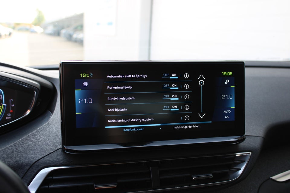 Peugeot 3008 1,6 Hybrid Allure EAT8 5d