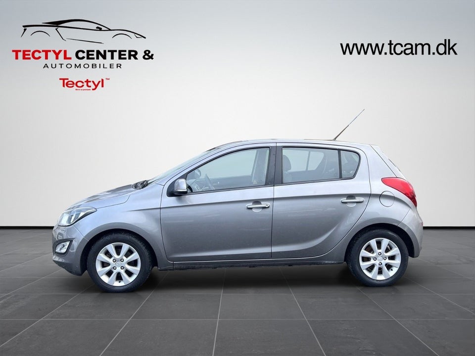 Hyundai i20 1,25 Classic XTR 5d