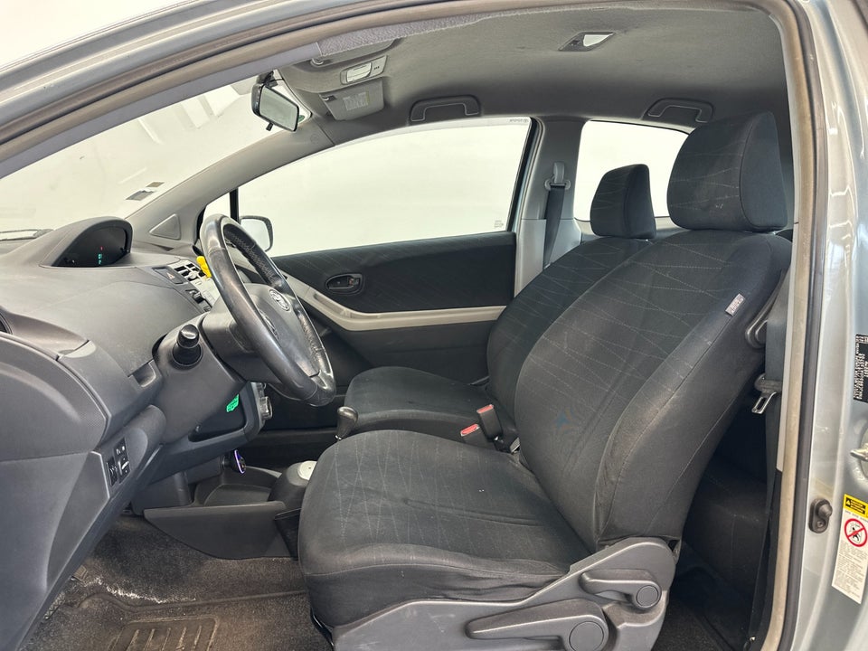 Toyota Yaris 1,3 Luna M/M 3d