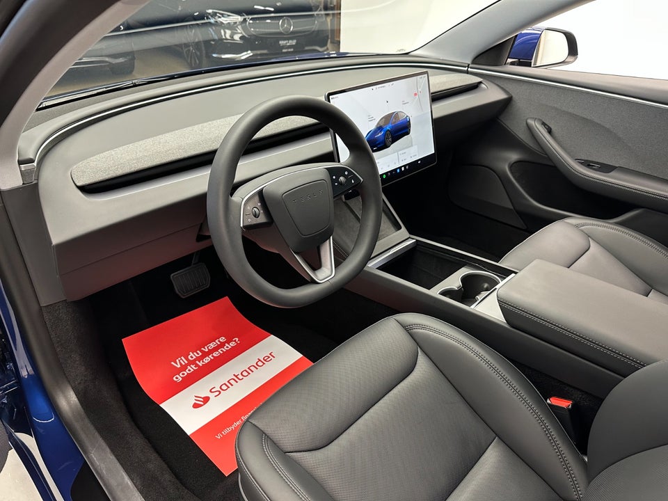 Tesla Model 3 RWD 4d