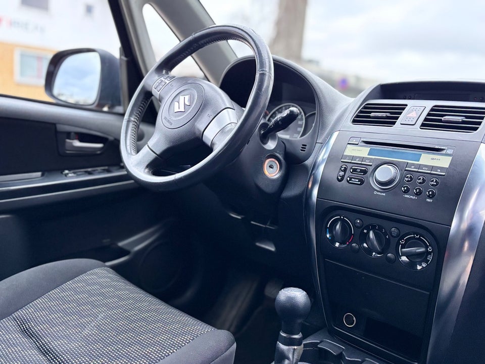 Suzuki SX4 1,6 GL-A 5d