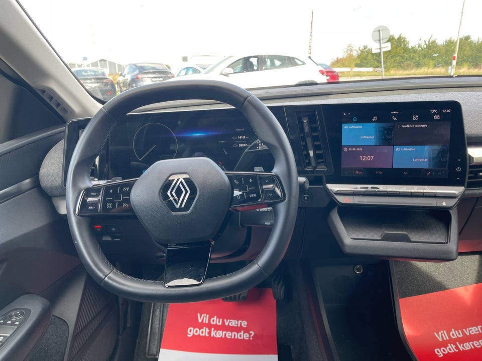 Renault Megane E-Tech 40 Equilibre 5d