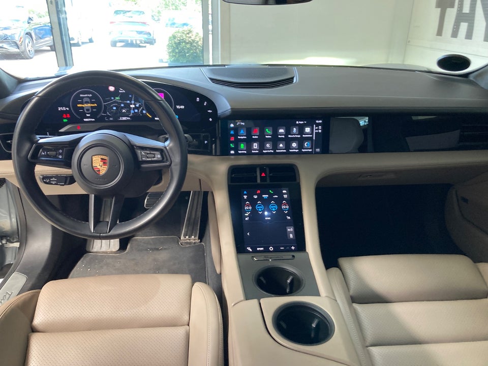 Porsche Taycan Turbo Performance+ 4d