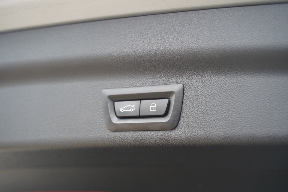 BMW iX1 xDrive30 M-Sport 5d