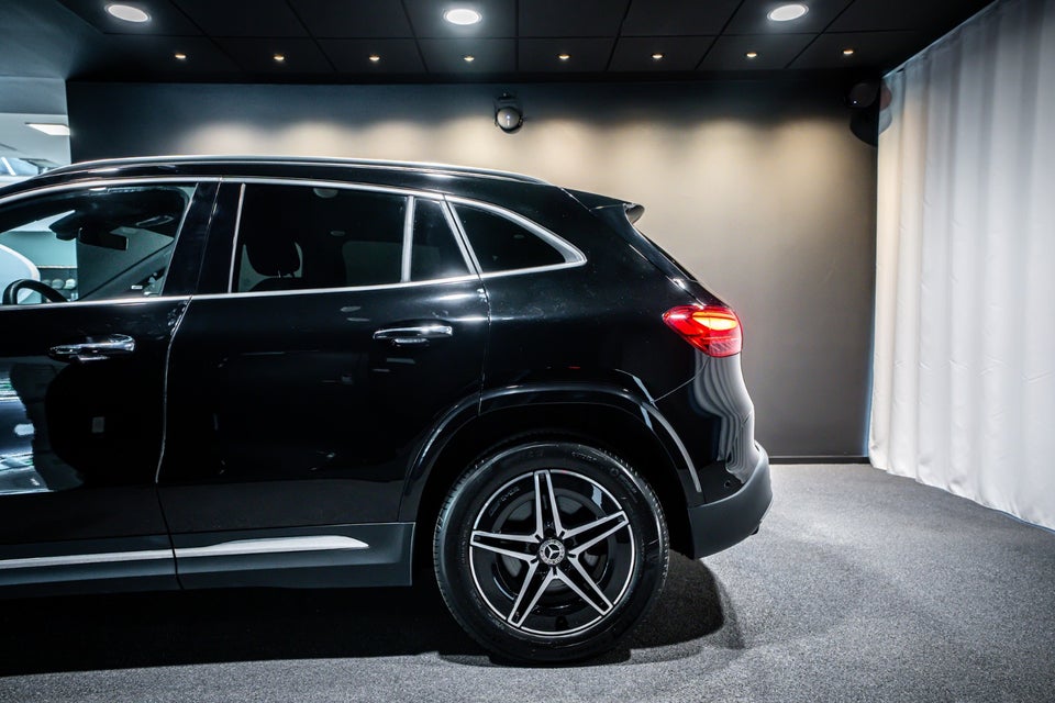 Mercedes EQA350 AMG Advance Plus 4Matic 5d