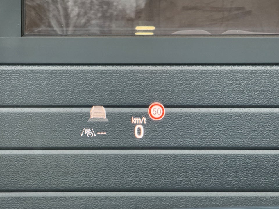 Ford Explorer 82 Premium Extended Range 5d