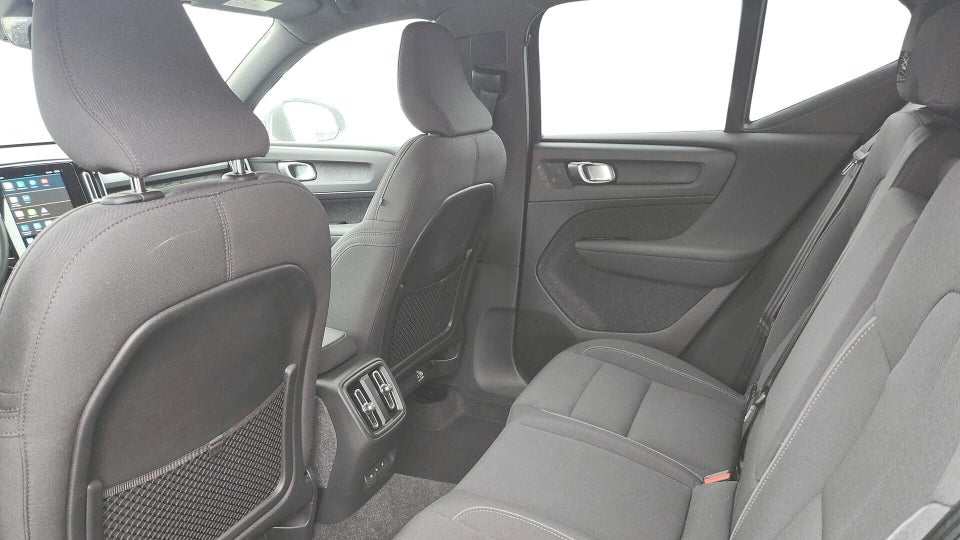 Volvo EX40 Extended Range Plus 5d