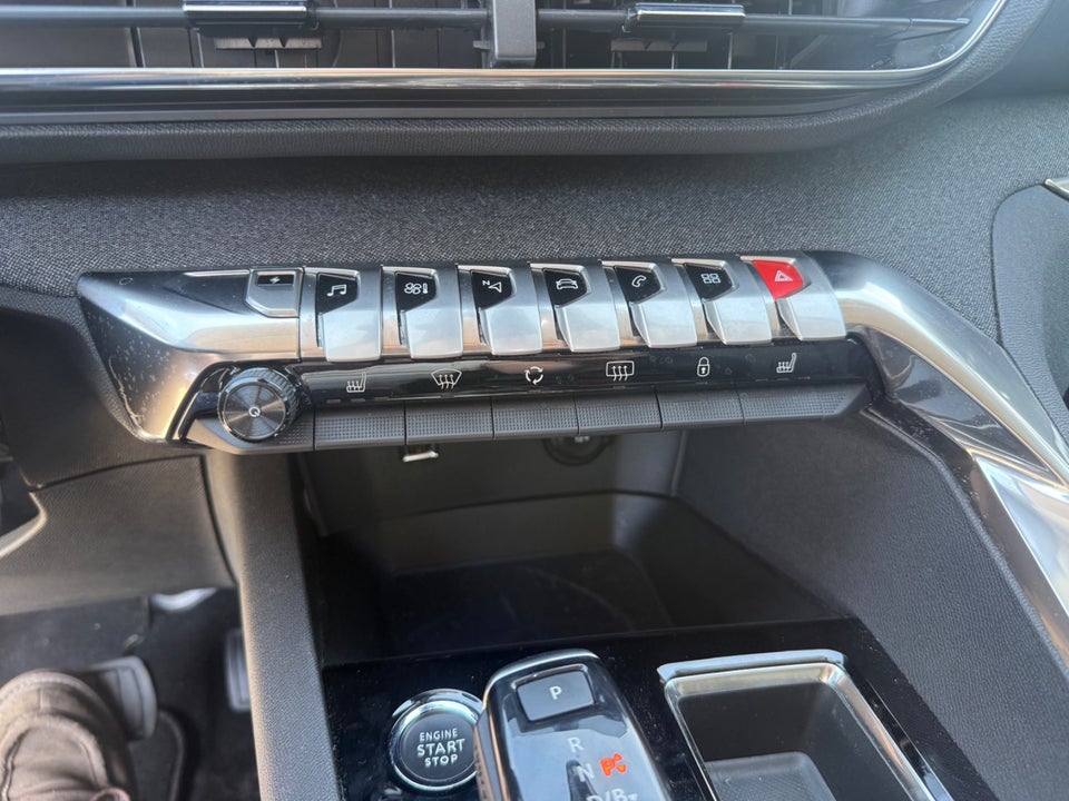 Peugeot 3008 1,6 Hybrid Allure Pack EAT8 5d