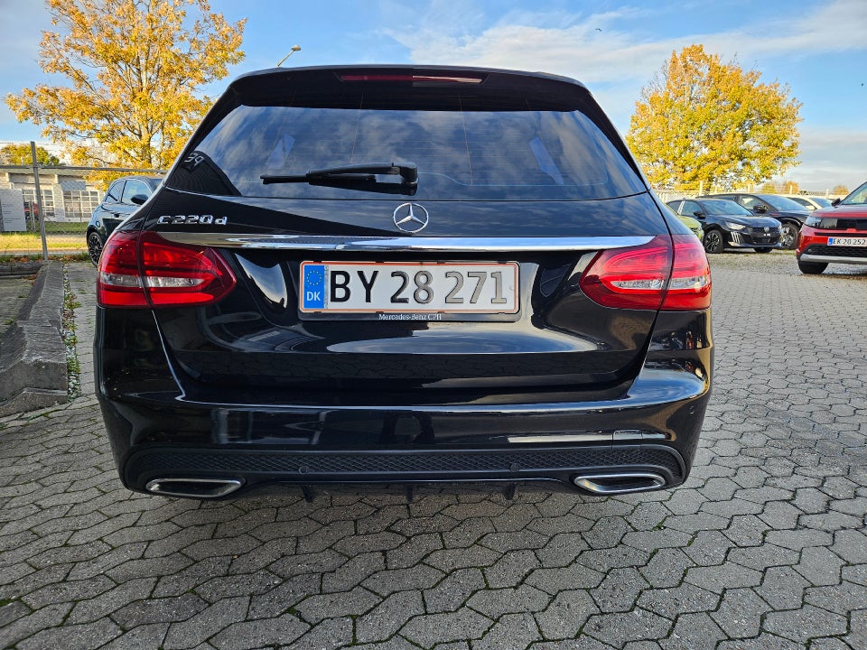 Mercedes C220 d 2,2 AMG Line stc. aut. 5d