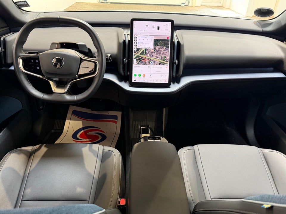 Volvo EX30 Extended Range Plus 5d