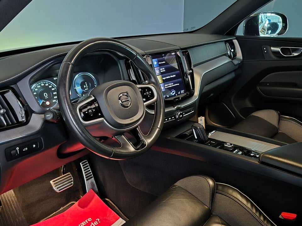 Volvo XC60 2,0 T6 ReCharge R-Design aut. AWD 5d