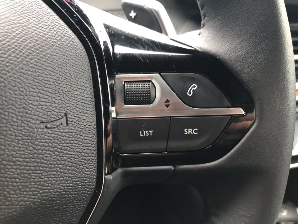 Peugeot 2008 1,2 PureTech 130 Allure EAT8 5d