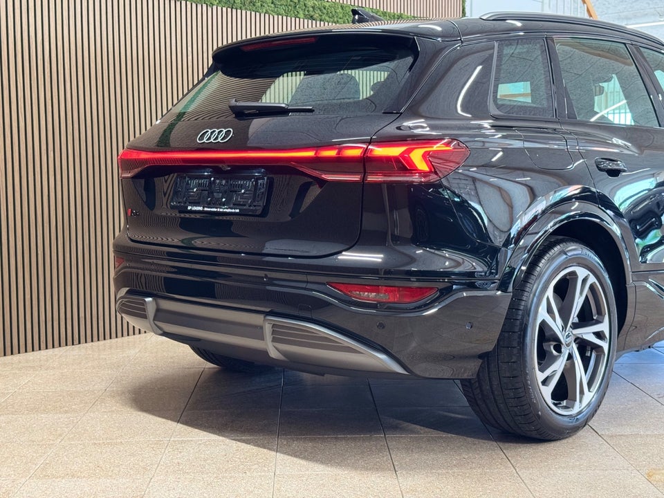 Audi Q6 e-tron Ultra quattro 5d