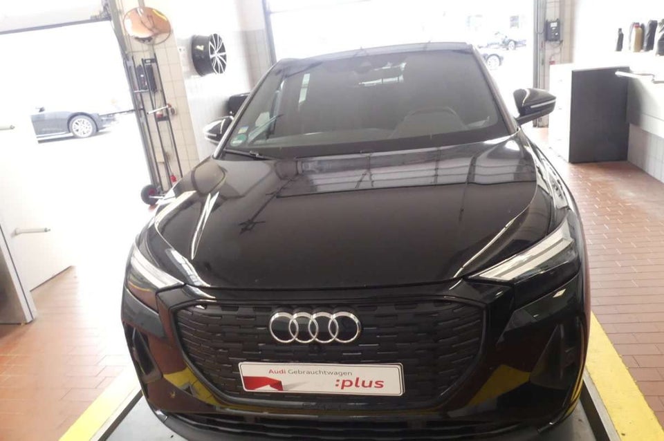 Audi Q4 e-tron 40 S-line Sportback 5d
