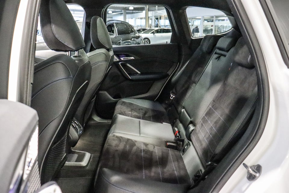 BMW iX1 xDrive30 Fully Charged M-Sport 5d