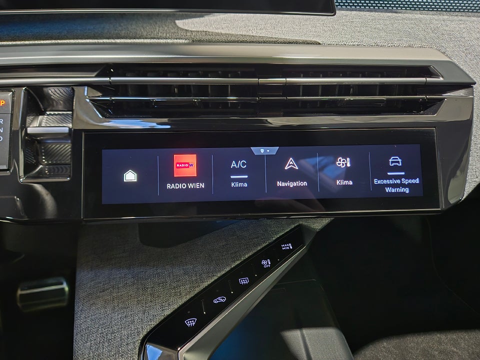 Peugeot e-5008 77 GT Pack 7prs 5d