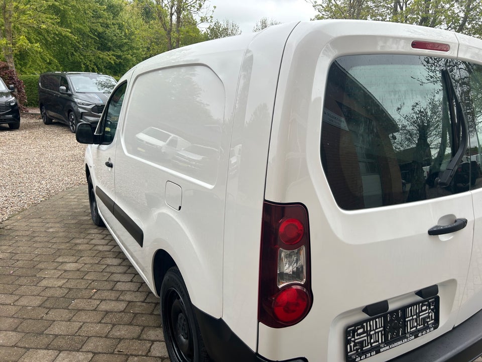 Peugeot Partner 1,6 BlueHDi 100 L2 Flex Van 5d