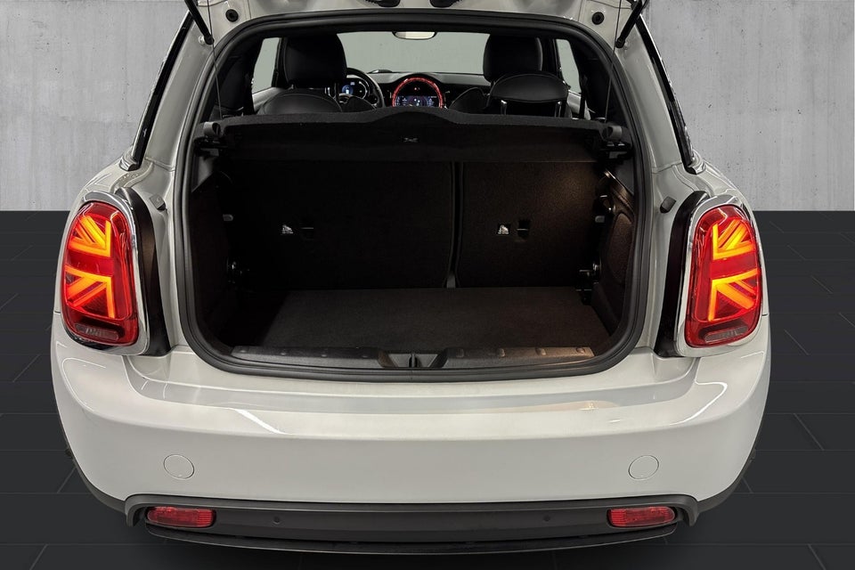 MINI Cooper SE Classic Trim 3d