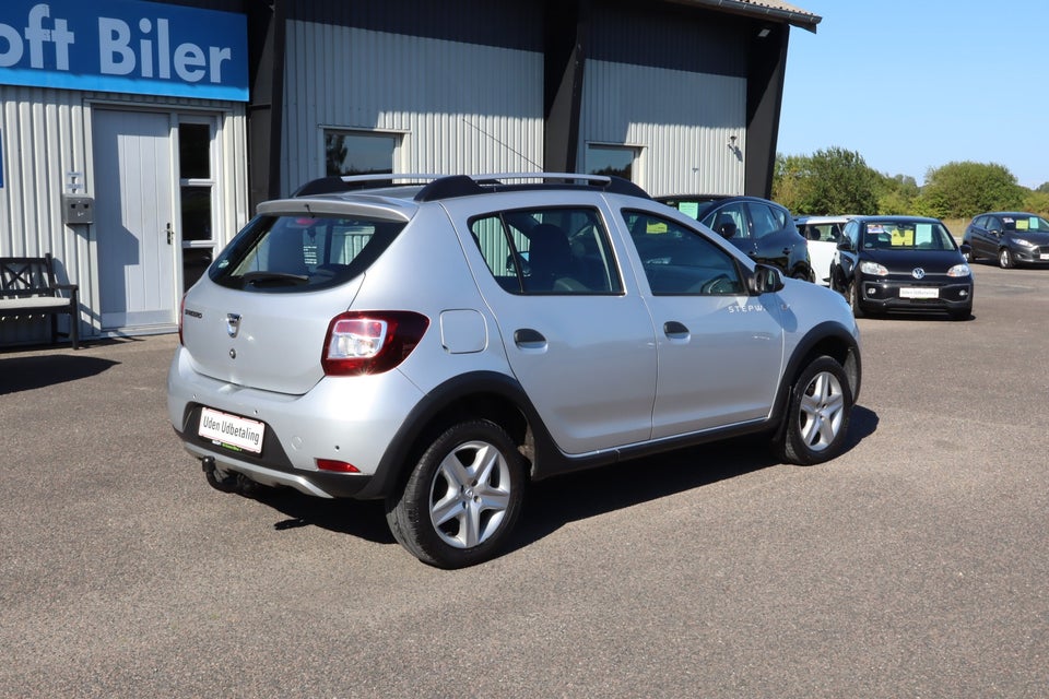 Dacia Sandero 0,9 TCe 90 Essential 5d