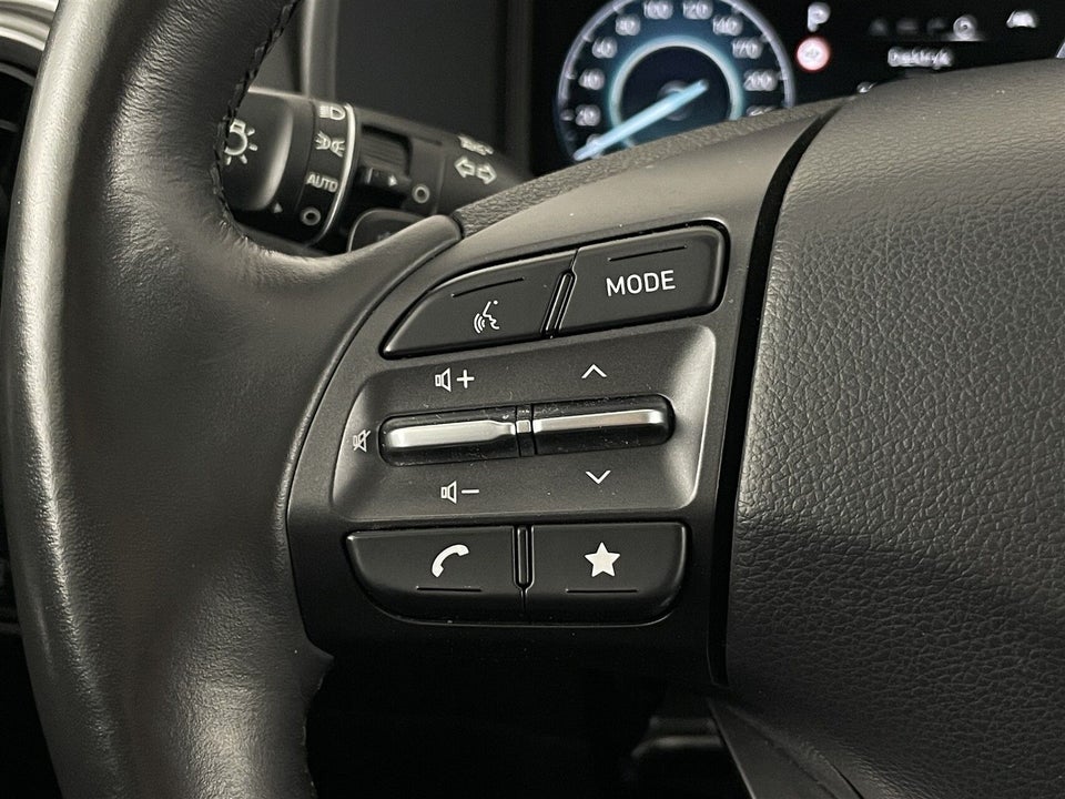 Hyundai Kona 64 EV Ultimate 5d
