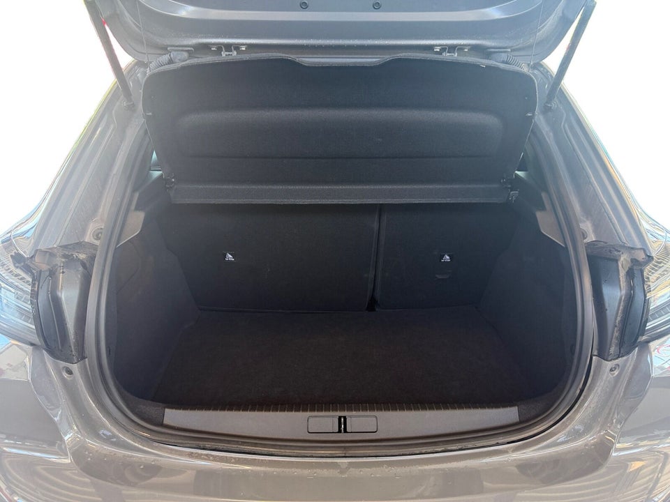 Peugeot e-208 54 GT 5d
