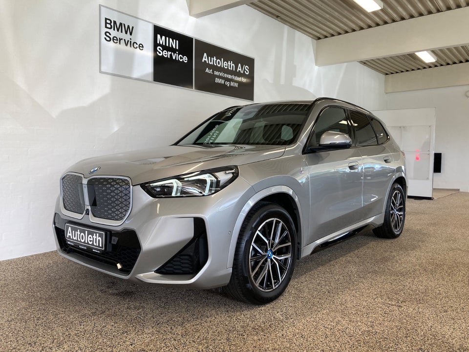 BMW iX1 xDrive30 M-Sport 5d