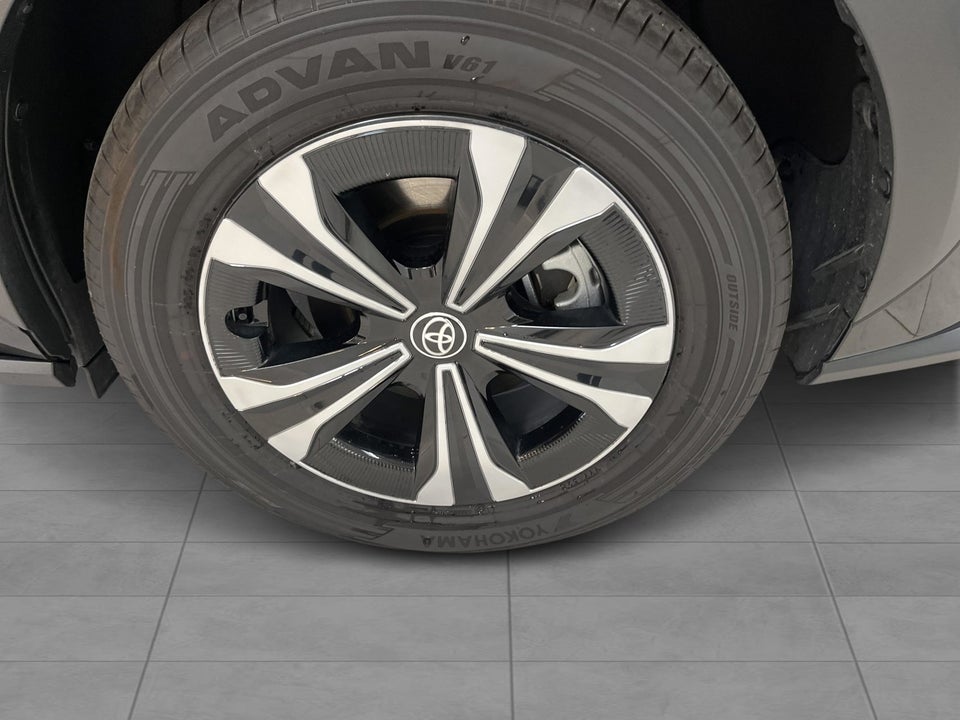 Toyota bZ4X Executive 5d