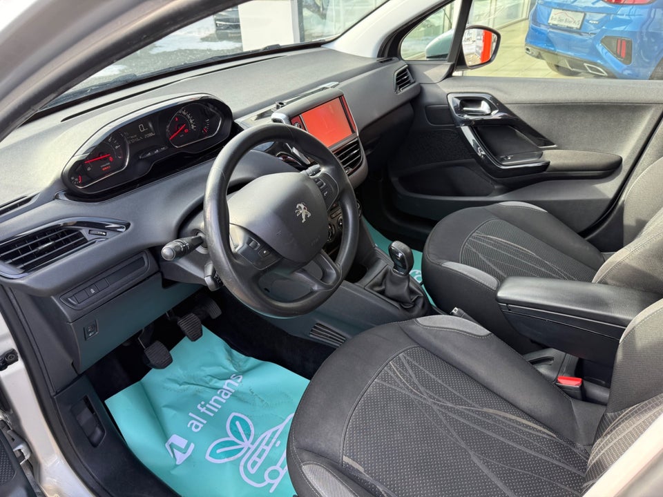 Peugeot 208 1,2 VTi Active 5d