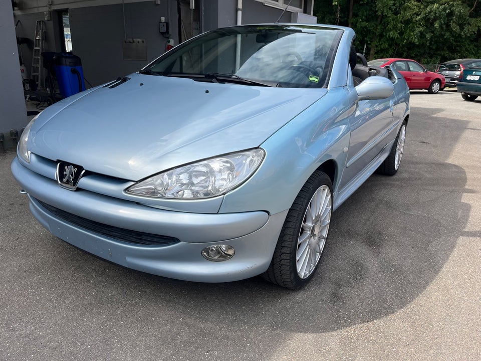 Peugeot 206 1,6 16V CC 2d