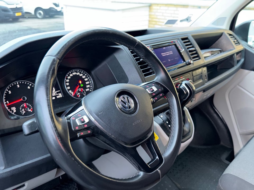 VW Transporter 2,0 TDi 150 Kassevogn DSG lang