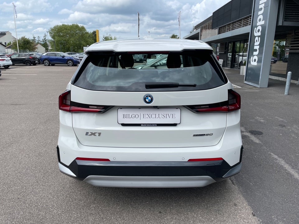 BMW iX1 eDrive20 X-Line 5d