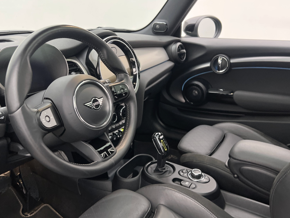 MINI Cooper SE Maximise 3d