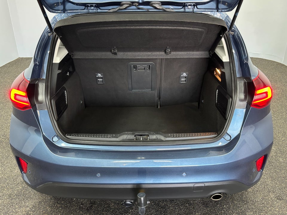 Ford Focus 1,0 EcoBoost mHEV Titanium X 5d