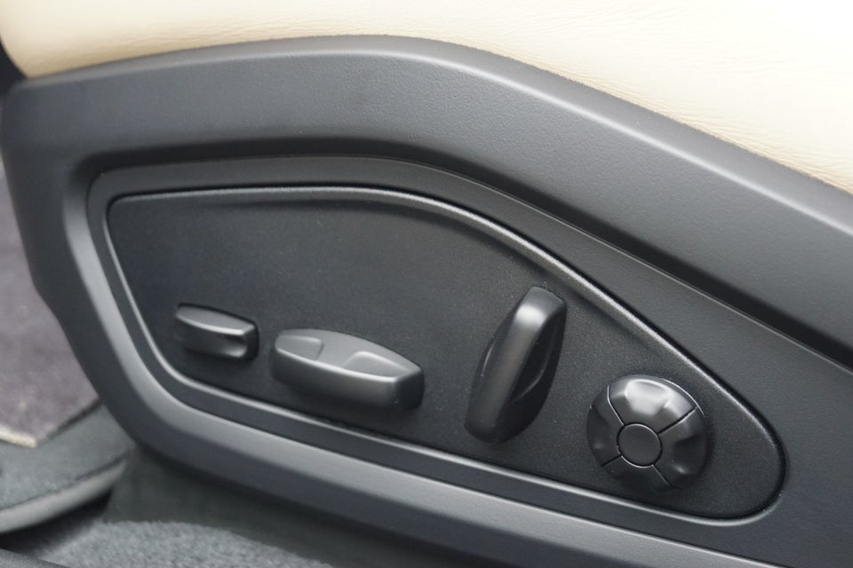 Porsche Taycan Turbo Performance+  4d