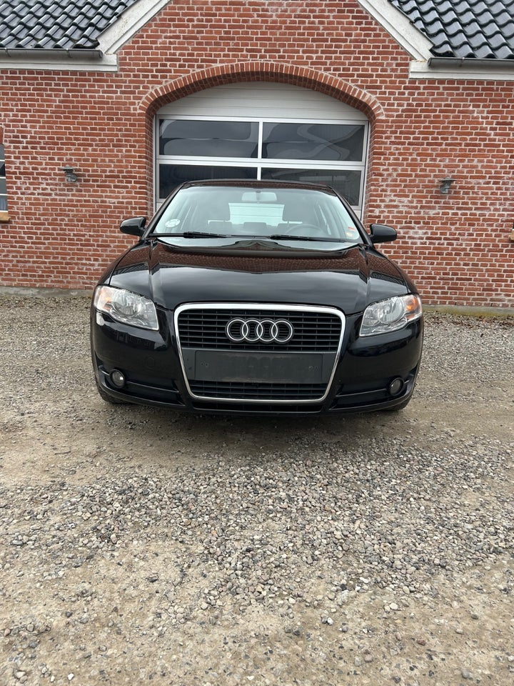 Audi A4 2,0  4d