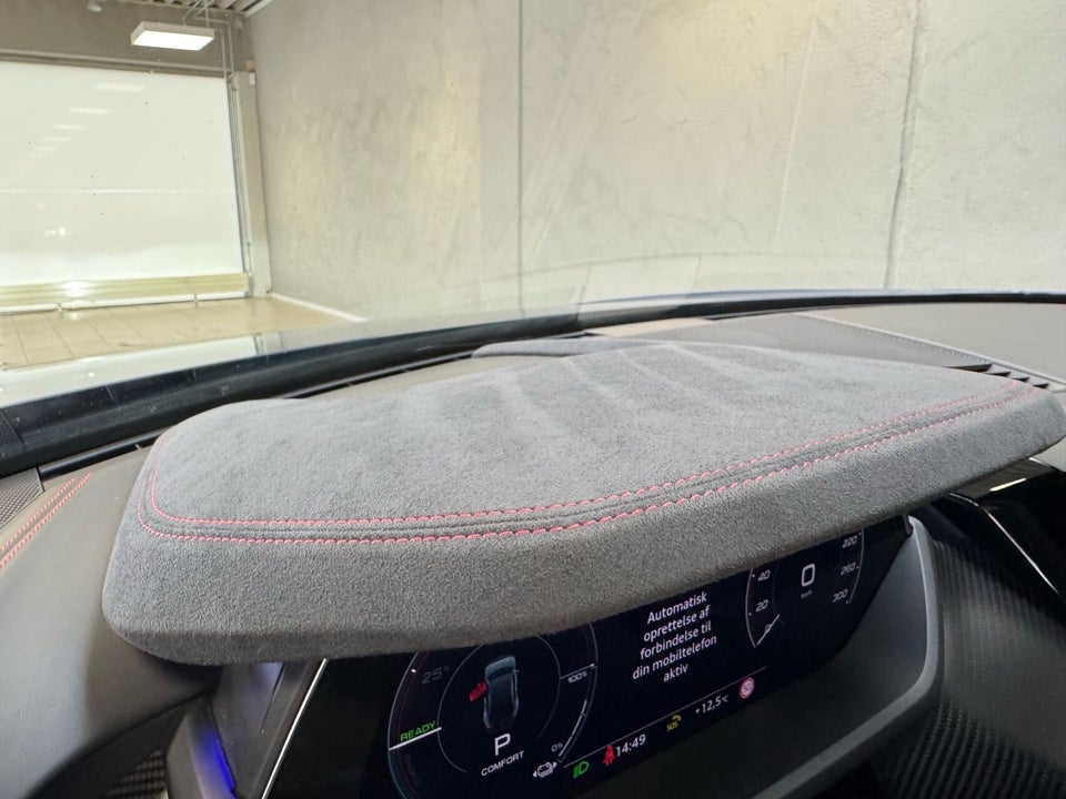 Audi RS e-tron GT quattro 4d