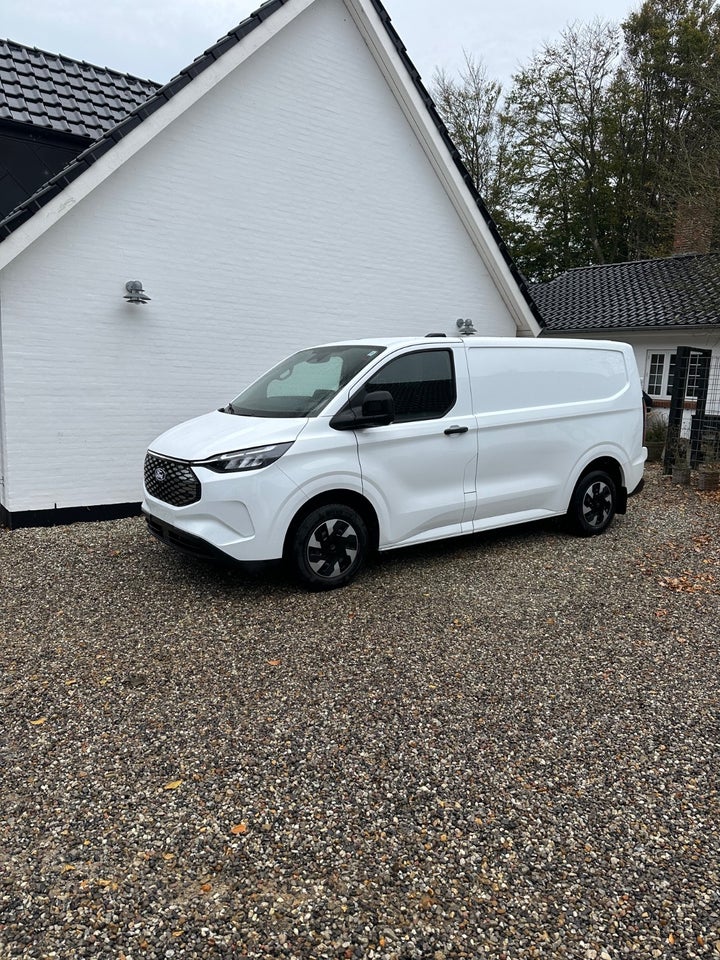 Ford E-Transit Custom 320S 64 Limited
