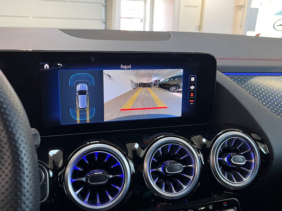 Mercedes EQA300 AMG Line 4Matic 5d