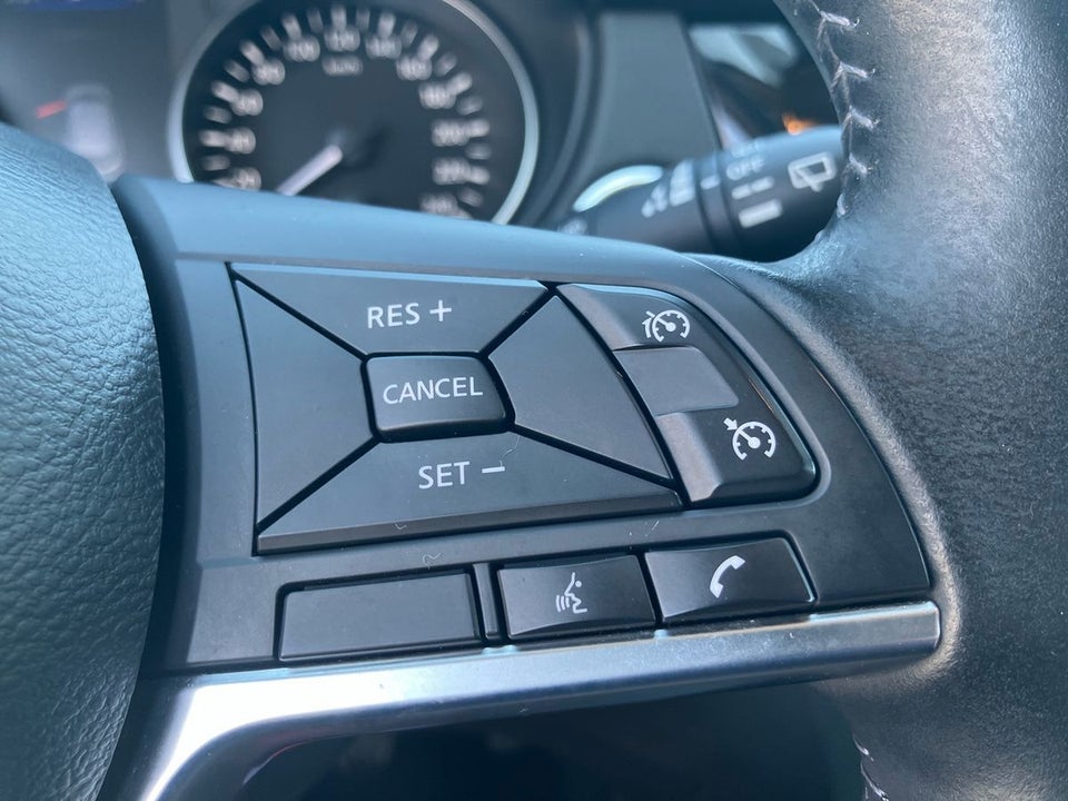 Nissan Qashqai 1,3 Dig-T 160 N-Connecta 5d