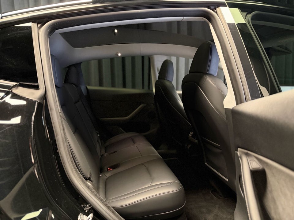 Tesla Model Y Performance AWD 5d