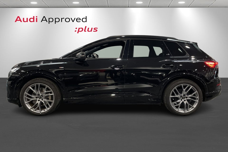 Audi Q4 e-tron 45 S-line 5d