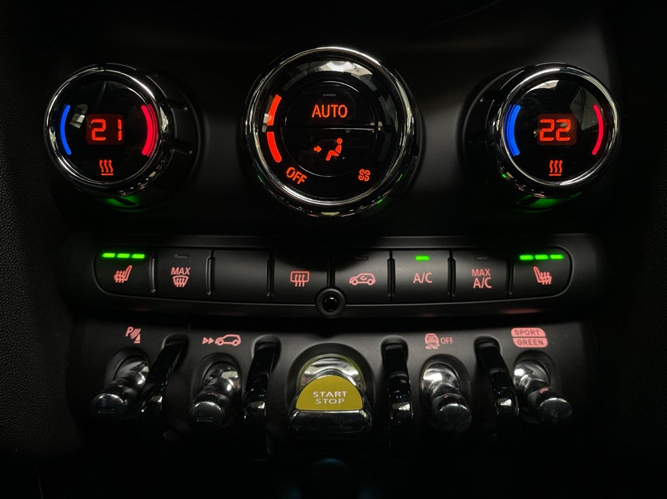 MINI Cooper SE Maximise 3d