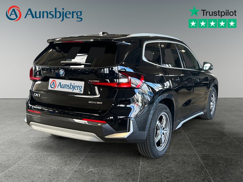 BMW iX1 eDrive20 X-Line 5d