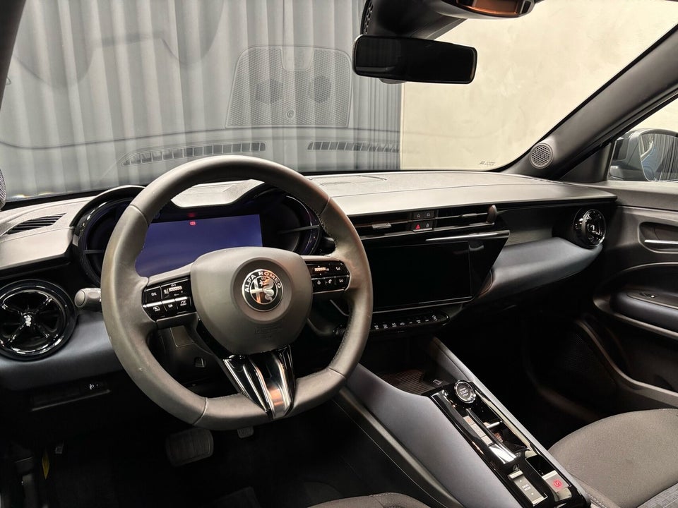 Alfa Romeo Junior Elettrica Core 5d